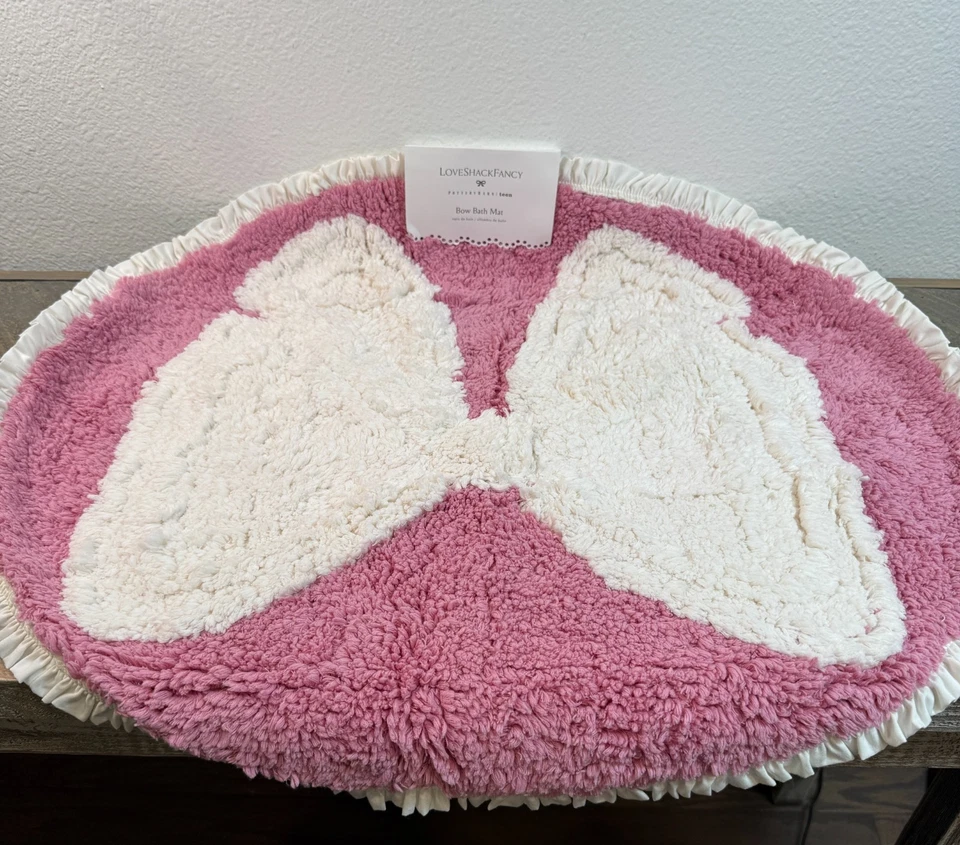 Tapete de banho POTTERY BARN TEEN LOVESHACKFANCY ARCO 28" X 23" ~ ROSA - Imagem 1 de 4