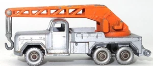 LESNEY MATCHBOX NO. 30 MAGIRUS-DEUTZ CRANE TRUCK - RARE - Picture 1 of 3