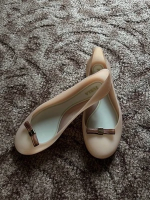 Furla Women’s Ballet Flats Size 37 | Blush Pink Rubber Bow Shoes | Made In Italy - Image 1 of 4