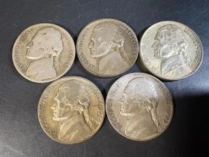 1942-44 Jefferson Nickel 5 Münzen Lot Silber Kriegsnickel - Bild 1 von 2