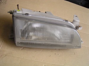 ☆ Corolla EE108G Right Headlight Sprinter Van used JP F/S - Picture 1 of 3