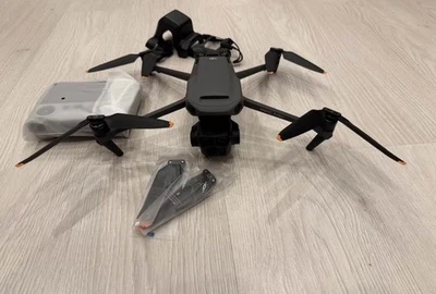 Dji mavic 3 pro DJI RC - Image 1 of 4