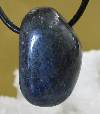 SAPHIR  Trommelstein gebohrt  EDELSTEIN  ANHÄNGER  A-Qualität  12 Gramm  Nr.63 - Bild 1 von 2