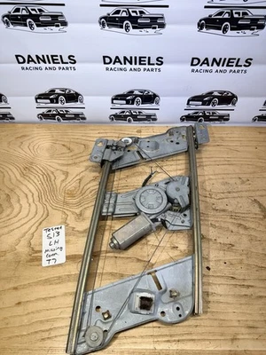 89-94 Nissan 240sx S13 LADO ESQUERDO DO MOTORISTA regulador de janela de energia CONECTOR FALTANDO - Imagem 1 de 4