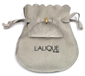 Lalique Cristal Francia Árbol de la Vida Cristal Esmerilado Transparente 2 1/8" Colgante con Bolsa - Imagen 1 de 5