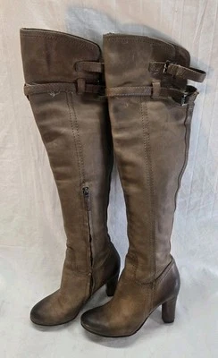 Botas de montar Sam Edelman Sutton para mujer de cuero marrón sobre la rodilla  Foto 1 de 4