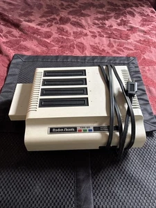 Radio d'epoca Shack TRS-80 Interfaccia Multi Pak 26-3024 - Foto 1 di 7