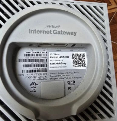Verizon Business Internet Gateway CR200A  Used NO POWER CORD OR ANTENNAS - Image 1 of 2