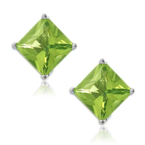 Aretes cuadrados de plata de ley enchapados en plata esterlina con circonita cúbica de corte princesa de peridoto   Foto 1 de 1