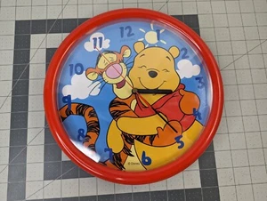 Orologio Fantasma Winnie the Pooh rosso a batteria 10,5 pollici funzionante - Foto 1 di 3