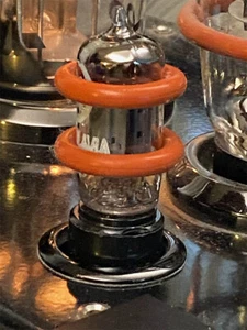 9-PIN STECKDOSENSCHONER. RÖHRENERHÖHUNGEN FÜR 12AX7 5751, VERSTÄRKER, RÖHRENTESTER US-VERKÄUFER - Bild 1 von 4