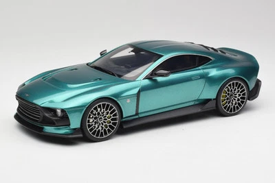 GTSPIRIT GT480 Aston Martin Valour Racing Green GT Spirit 1/18