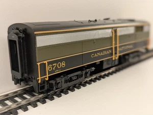 Proto 2000 (Life-Like) Canadian National FB2 – No. 6708 Unpowered - Picture 1 of 11