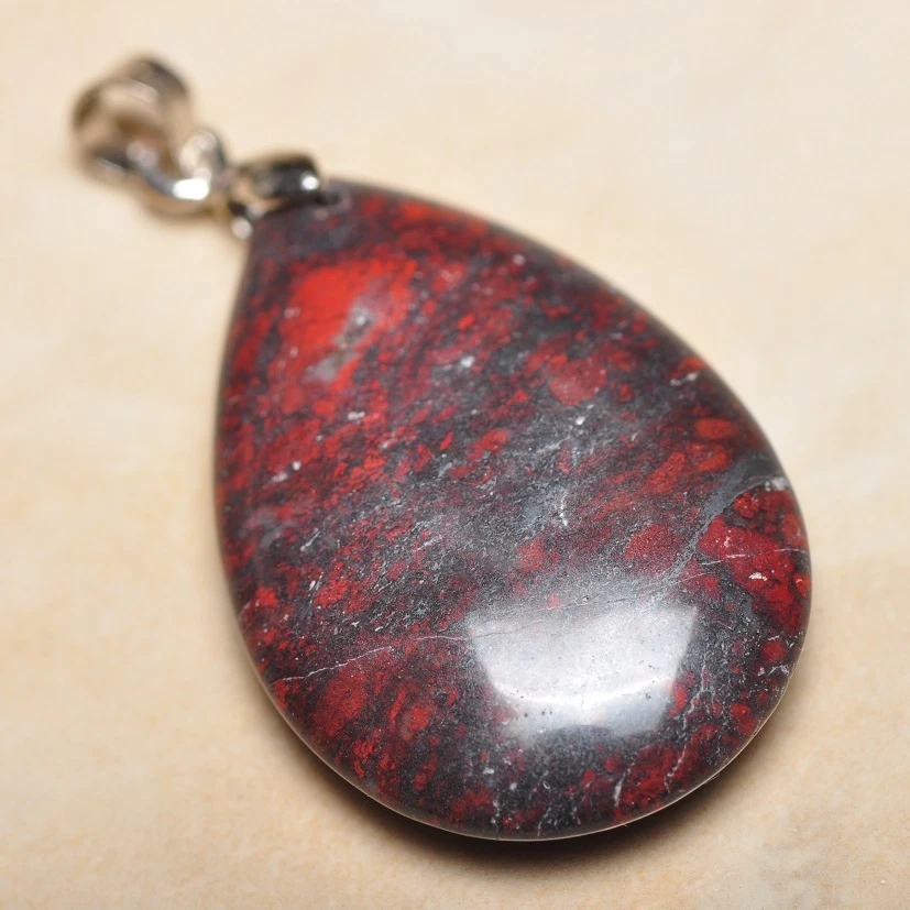 Colgante Extremadamente Rojo Piedra de Sangre Natural Jaspe 925 18K WG Cierre 1.5" #P13679 Foto 1 de 1