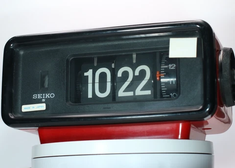 SE|KO Flip Clock Alarm DP-692 Red Body Space age Vintage From Japan #851 Cover