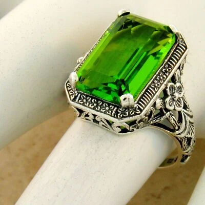 ART NOUVEAU STYLE 925 STERLING SILVER 5.5 CARAT SIMULATED PERIDOT RING     1134X - Image 1 of 4
