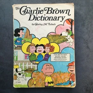 The Charlie Brown Dictionary Paperback Peanuts Book by Charles M Schulz 1975 - Bild 1 von 12