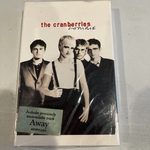 THE CRANBERRIES ZOMBIE CASSETTE SEALED UNOPENED 1994 ISLAND RECORDS RARE VINTAGE - Picture 1 of 6