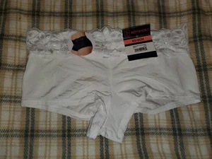NOBO WOMEN WHITE MICRO AND LACE BOYSHORT UNDERWEAR PANTIES SIZE XS NWT - Picture 1 of 3