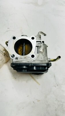 Toyota Scion TC 2005 unidad de control del cuerpo del acelerador del motor OEM 22030 28060 Foto 1 de 4