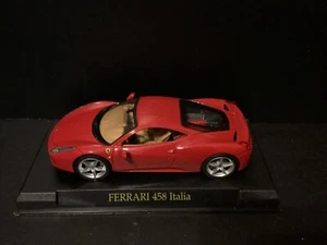 Ferrari 458 Italia 2011 Diecast Vehicle in 1/43 scale READ - Picture 1 of 4