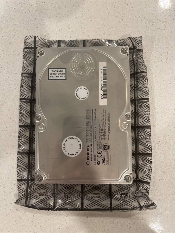 Quantum Fireball Plus LM 30GB 3.5” IDE Hard Drive – Model LM30A011-01-A 30.0AT - Image 1 of 3