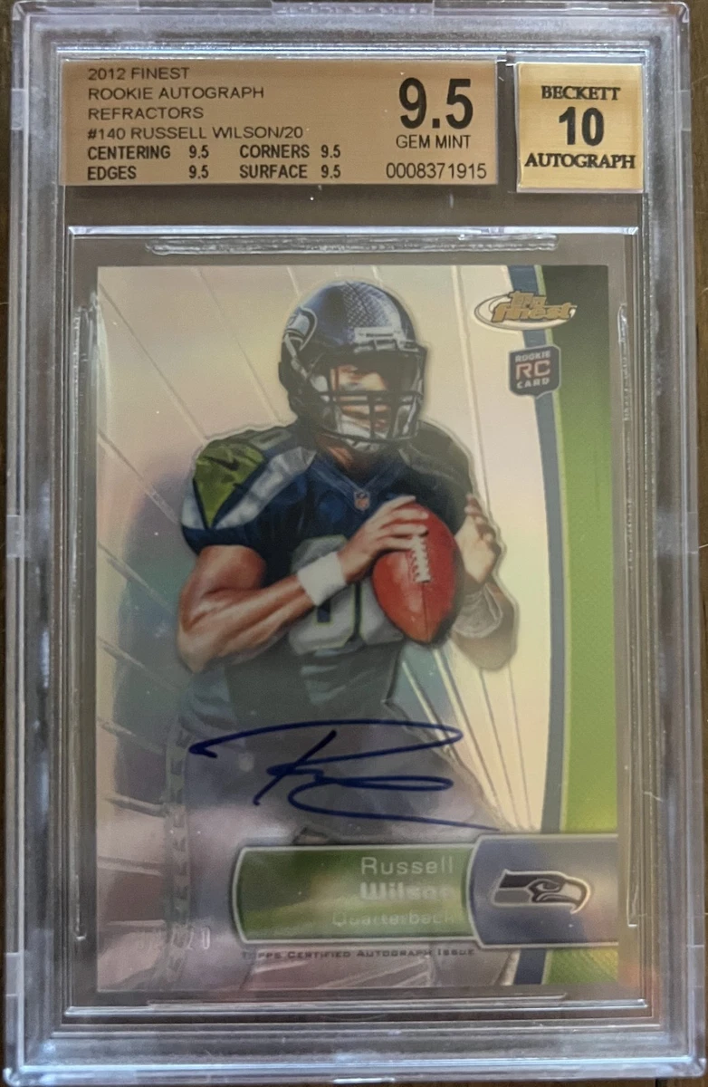 Football Autographed Russell Wilson Grade 9.5 Trading Cards