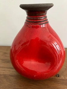 Vintage Vase Studio Art Pottery Red Stoneware Dimple Sides - Picture 1 of 6