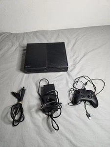 Microsoft Xbox One Console System 1TB 1540 Black W/ Controller And Cords Tested - Picture 1 of 10