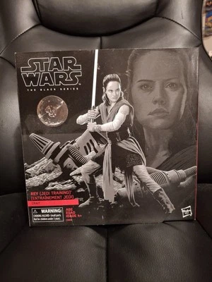Hasbro Star Wars The Black Series Rey (Jedi Training) (Toys R Us эксклюзив) - Изображение 1 из 3