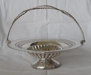 SILVER PLATE BRIDE'S BASKET GREEK KEY DESIGN FOLDING HANDLE VINTAGE ANTIQUE - Picture 1 of 5