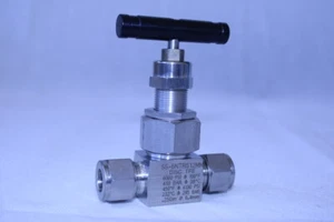 Válvula de aguja de cierre WHITEY SS-6NTRS12MM - Imagen 1 de 5