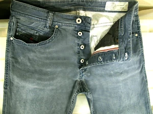 *LO ÚLTIMO ITALIA Pantalones de mezclilla para hombre DIESEL @ AKEE 699P ajustados ajustados elásticos 31 x30 (*alterados) - Imagen 1 de 13