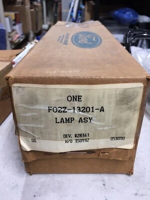 NUEVO CONJUNTO DE LUZ DE ESTACIONAMIENTO ORIGINAL FORD PROBE LH 1990-92, F02Z13201A FO2Z13201A Foto 1 de 4