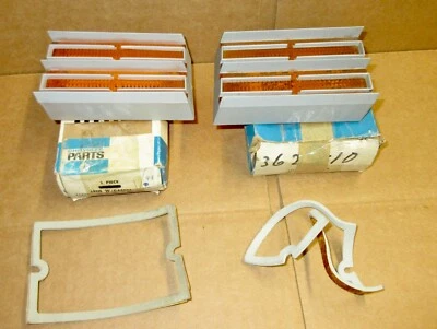 Mopar 3621810, 3621811 lentes de lámpara de estacionamiento 1972 Plymouth Satellite 4 puertas y vagón Foto 1 de 4