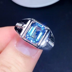 Anillo de compromiso solitario de topacio azul corte esmeralda de 3 quilates enchapado en oro blanco de 14 quilates - Imagen 1 de 9
