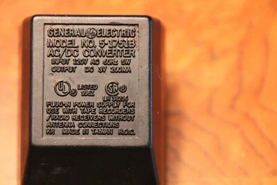 GE Model 5-1751B  AC/DC Converter Input AC 120V  60Hz  5W  Output DC 3V 200MA - Image 1 of 3
