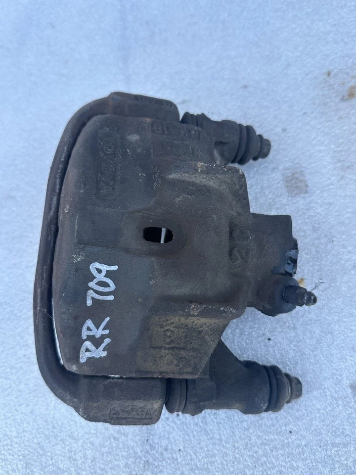 Toyota Previa 1994 pinza de freno trasera lado del pasajero derecho Foto 1 de 4