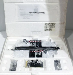 Bachmann HO E-Z Track-Hawthorne Village 14-09121-085 RR valico ferroviario nuovo con scatola - Foto 1 di 3