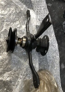 Volkswagen/ Porsche smog pump 3 leg pulley for smog pump / air con Genuine NEW - Picture 1 of 15