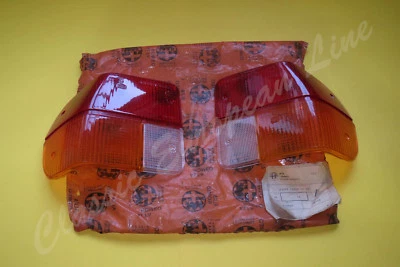 Объектив заднего фонаря первой серии Alfa Romeo Alfasud. Справа и слева. Новый из старых запасов. - Изображение 1 из 2