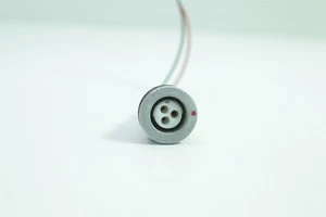 Conector hembra de 3 pines LEMO FGG.2B - Imagen 1 de 3