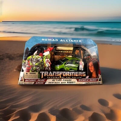 2009 Autobot Skids Arcee & Mikaela Banes (Transformers revenege of the fallen - Image 1 of 4