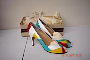 Bruno Magli Womens Heeled Shoes Size 8.5 AAAA Multicolored Geometric Heels Pumps - Picture 1 of 9