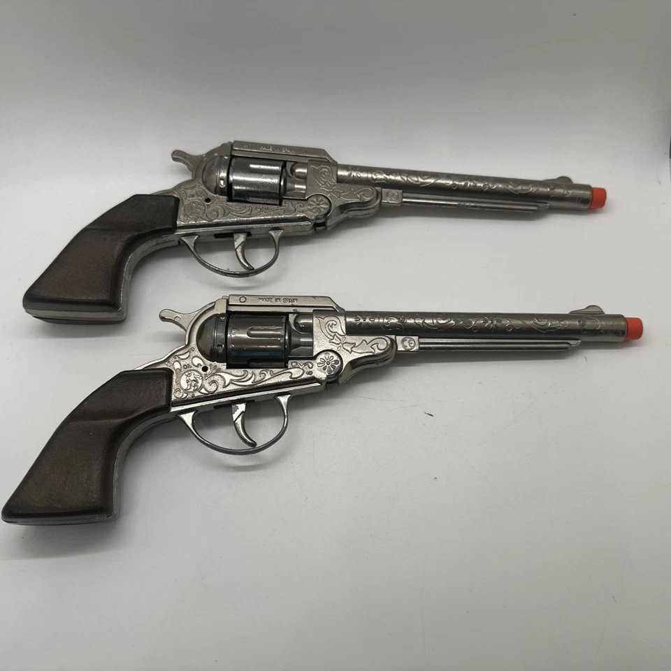 Lot of 2 Vintage GONHER 88 Western Revolver Diecast Toy Cap Gun Spain EXCELLENT - Image 1 of 4