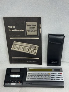 Computadora de bolsillo Radio Shack TRS-80 de colección con interfaz de casete de impresora - Imagen 1 de 20
