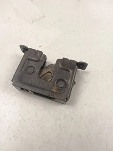 Blocco cofano posteriore diesel BMW serie 1 E81 E87 2008 51237115229 kW AXW477 - Foto 1 di 8