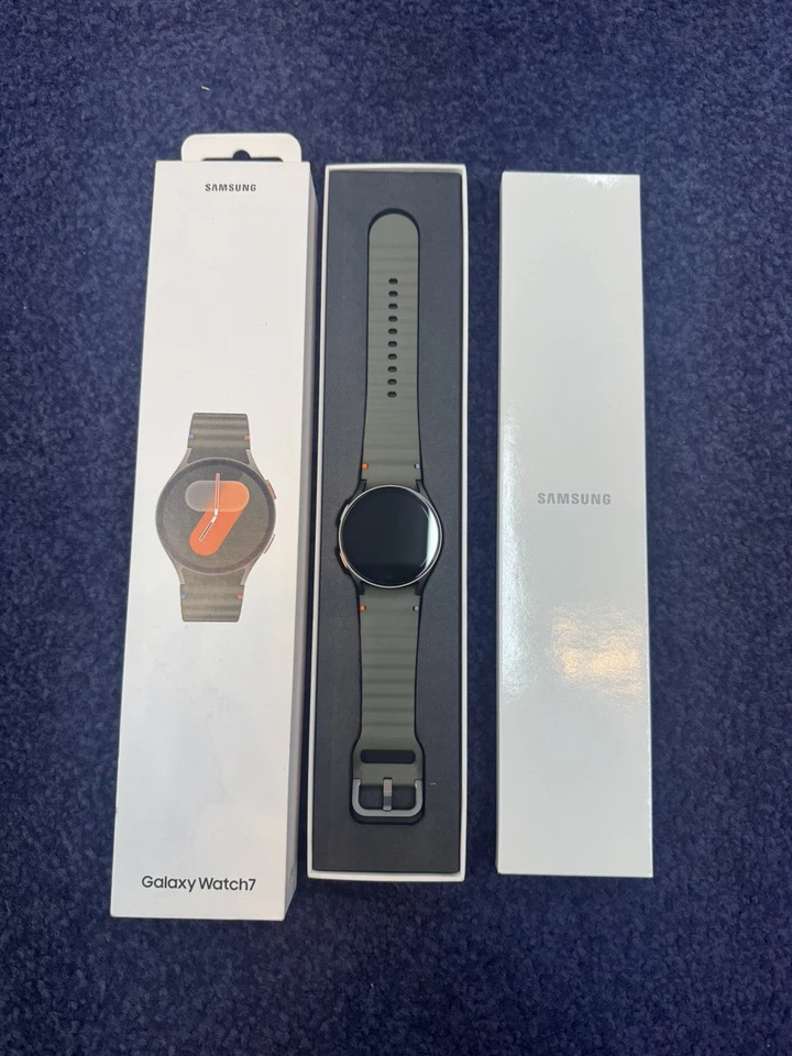 Samsung Galaxy Watch 7, 40mm, Bluetooth, Wi-Fi, GPS, Green,  - Image 1 of 1