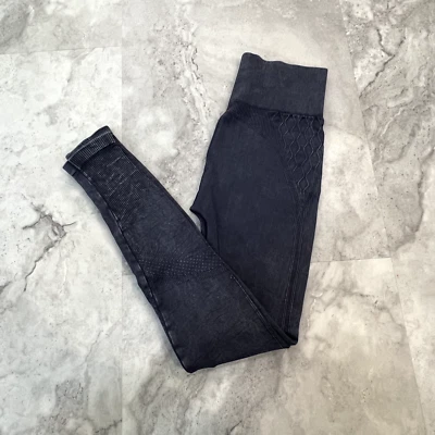 Nikibiki Azul Tiro Medio Mantequilla Suave Recortado Leggings Mujer’s Talla Pequeña S Foto 1 de 4