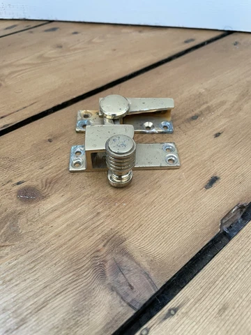 Reclaimed Sash Window Lock Latch Fastener Reeded / Beehive Cover